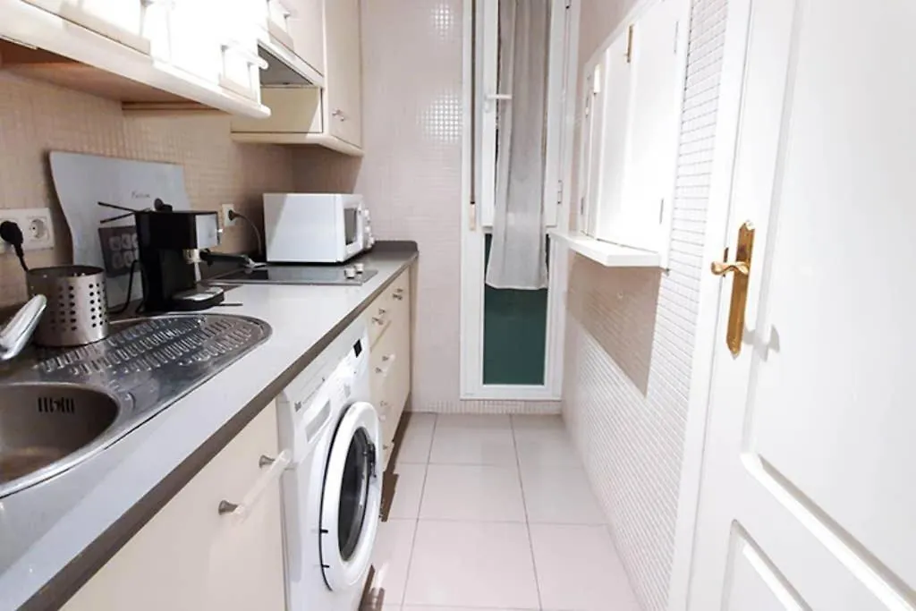 Apartamento Suite Next To Catedral Sevilla 0*,